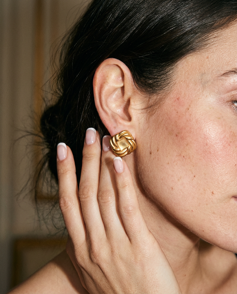 Vintage-Knoten-Ohrstecker