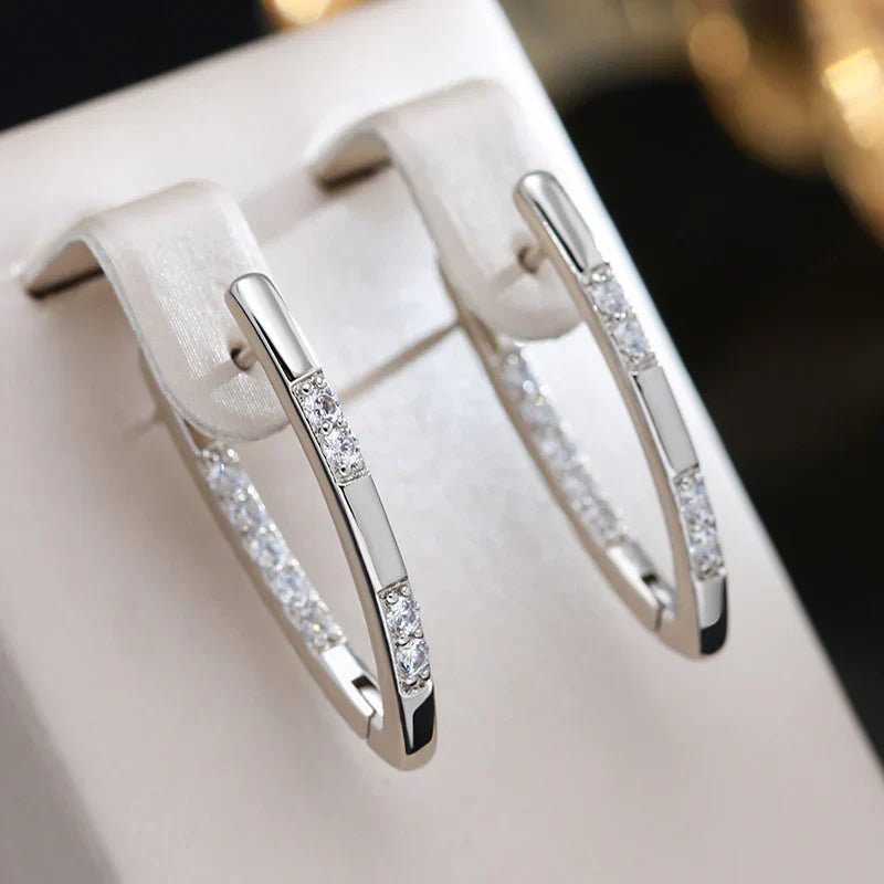 Exquisite Ohrringe mit Zirkonia | Weißgold