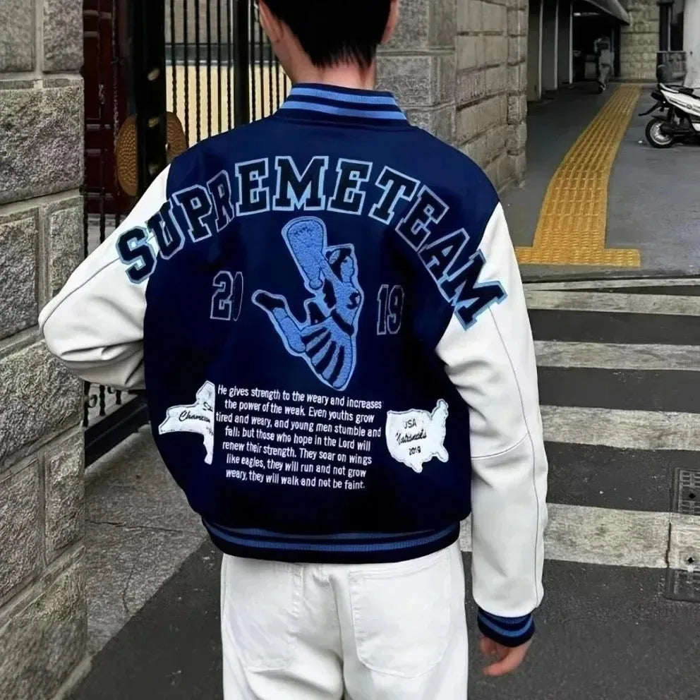 🇩🇰 Revolt – Broderet Vintage Baseball Bomberjakke