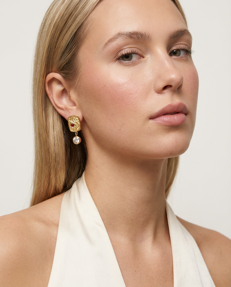 Vintage-Ohrhänger mit Edelsteinen