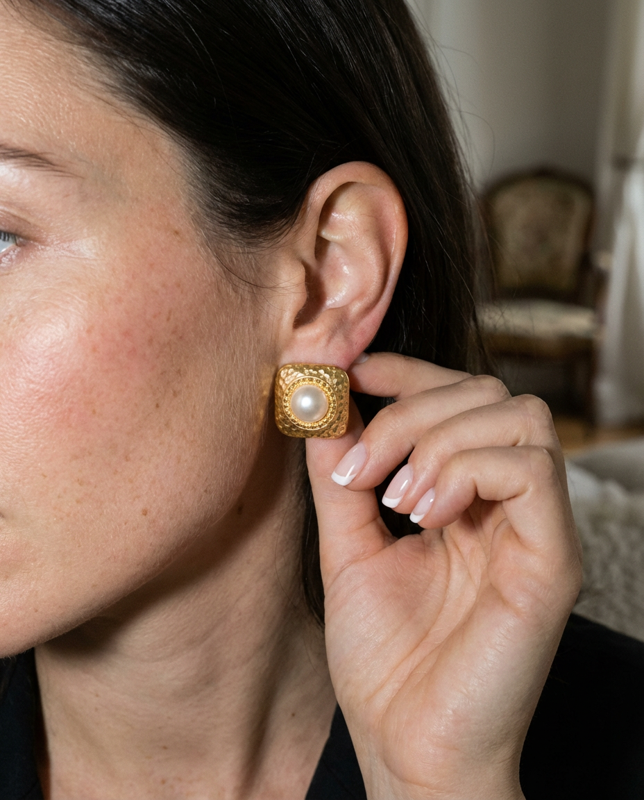 Eva Pearl Earrings