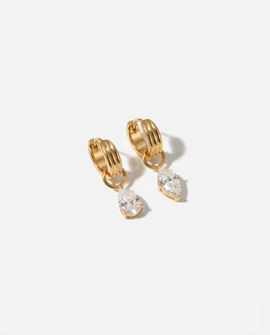 Tropfenförmige Pavé-Creolen