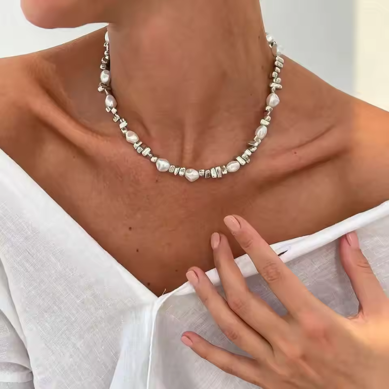 Zeitloses Perlenkette | Gemeinsam gegen Brustkrebs