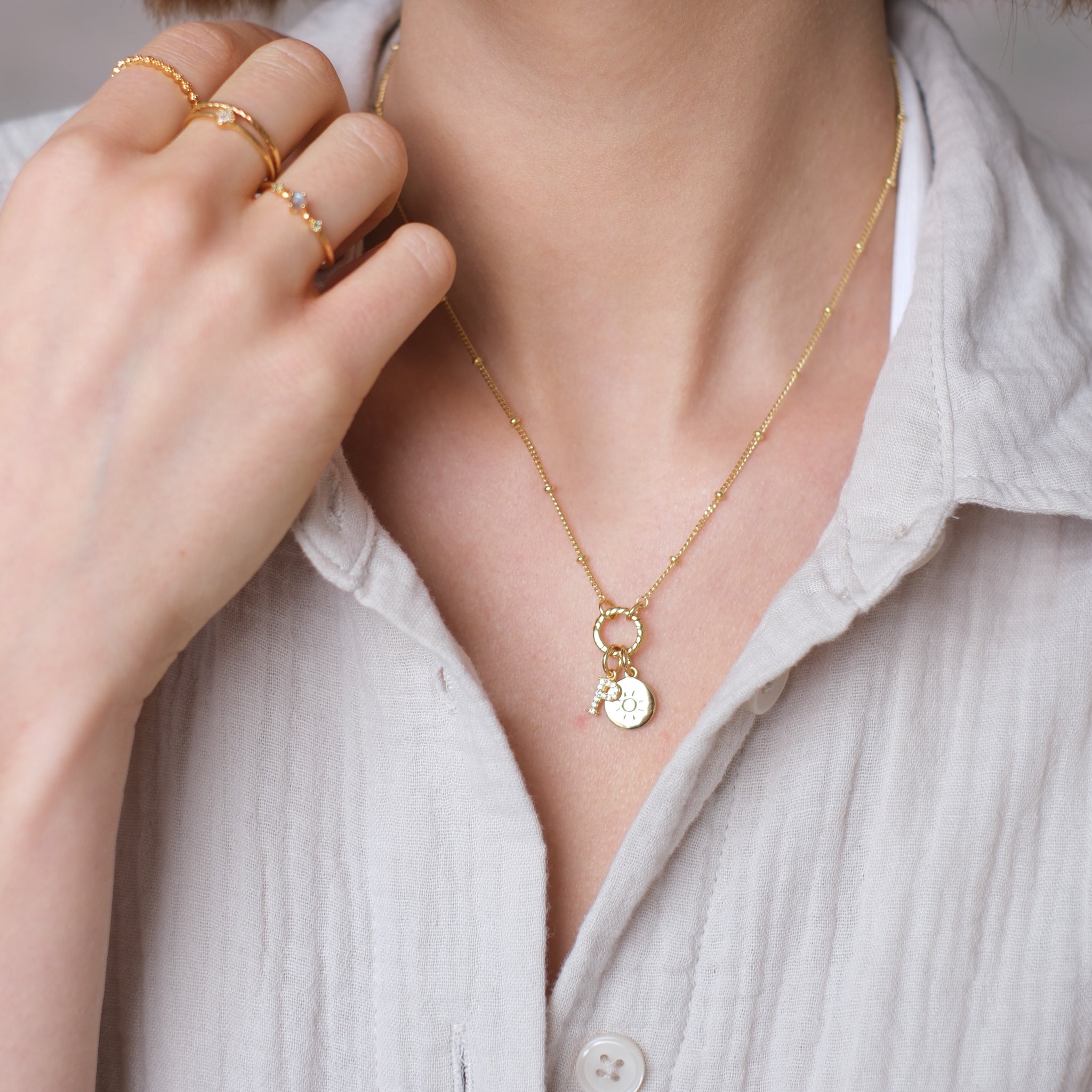 Sonnenmünzen-Anhänger