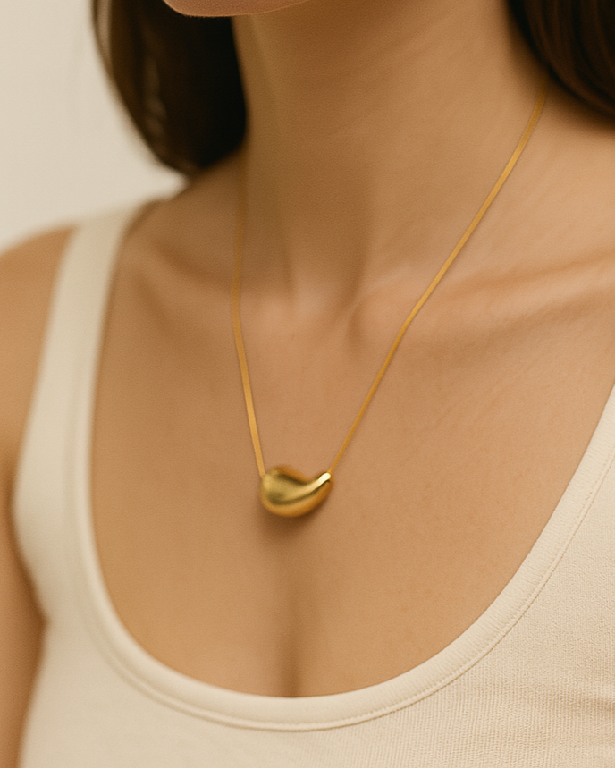 Élodie Tropfenhalskette