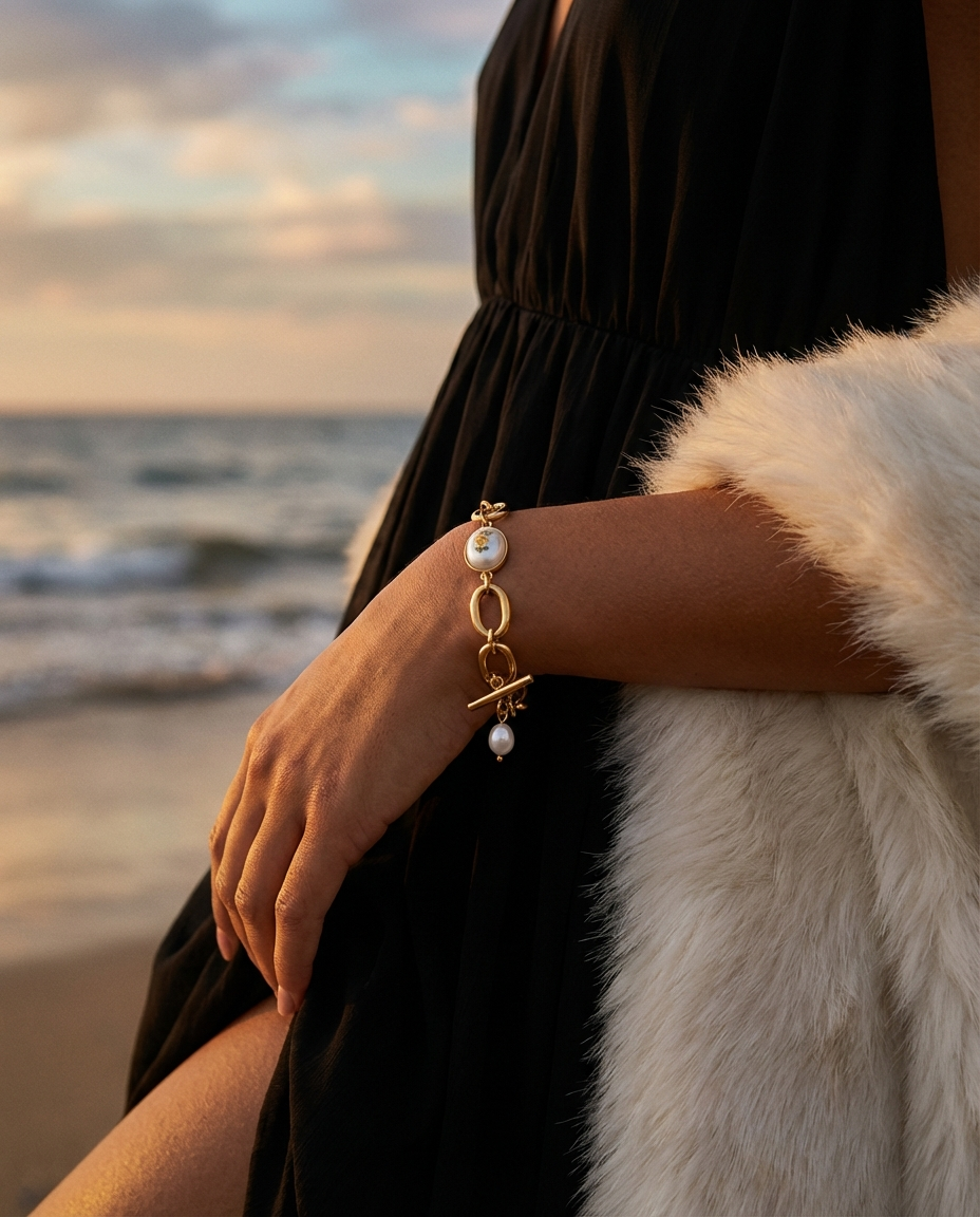 Perlenarmband mit Blumen-Detail