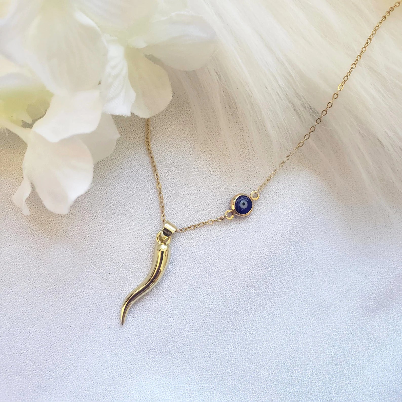 Halskette gegen den bösen Blick