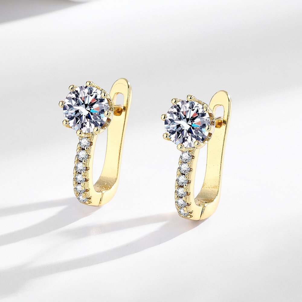 Moissanite Huggie-Ohrstecker